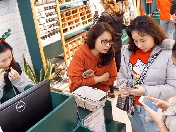Phó Thủ tướng yêu cầu sớm xem xét điều chỉnh giảm giá cước viễn thông để hỗ trợ khách hàng. Ảnh minh họa