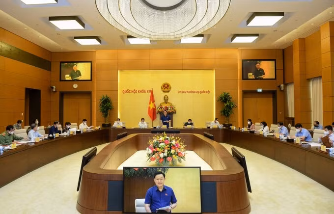Quang cảnh buổi làm việc.