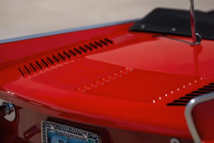Xe mui trần Amphicar 770. Ảnh: Bonhams