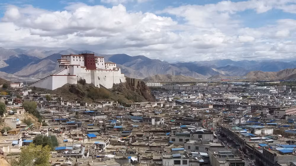 shigatse_dzong-_tibet.jpg