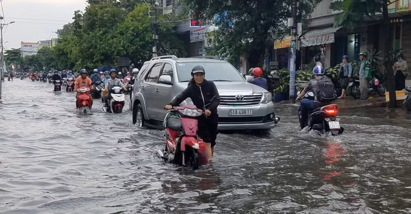 Ngày 15/5, nhiều khu vực trên cả nước dự báo có mưa to cục bộ