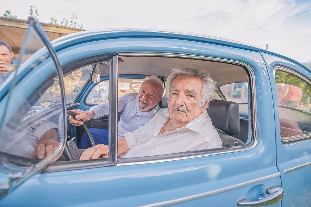 mujica1.jpg