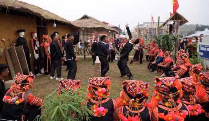 da sac mau tuan du lich van hoa lai chau nam 2022 hinh 3