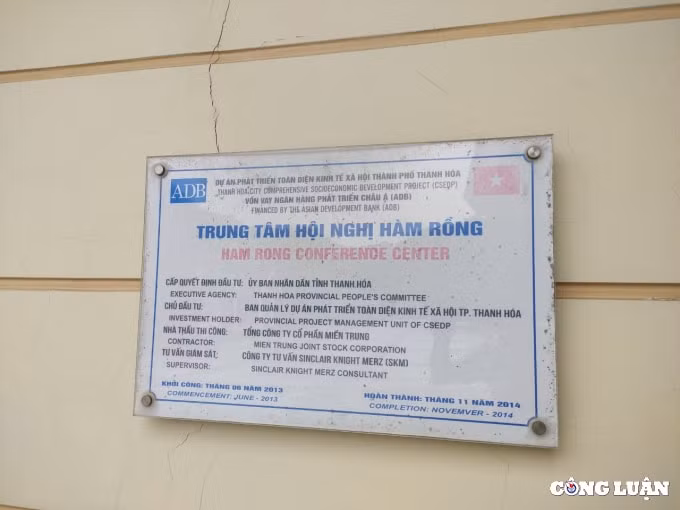 trung tam hoi nghi ham rong dang xuong cap tram trong hinh 7