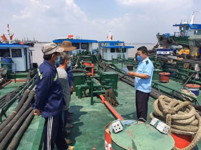 tiep tuc siet chat quan ly chong buon lau xang dau hinh 1