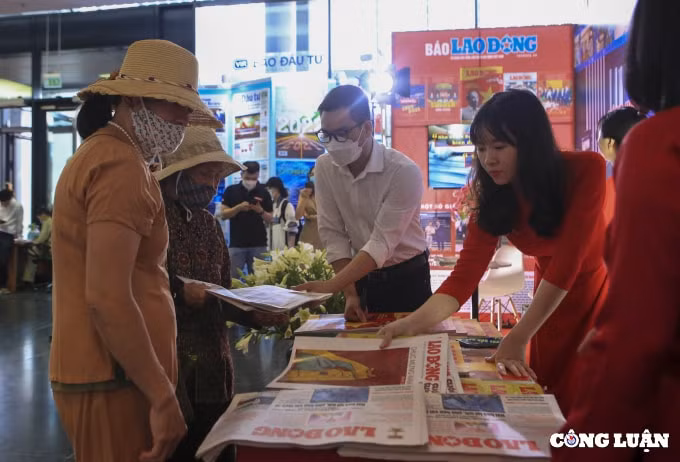 nhung hinh anh an tuong ngay dau tien khai mac hoi bao toan quoc 2022 hinh 9