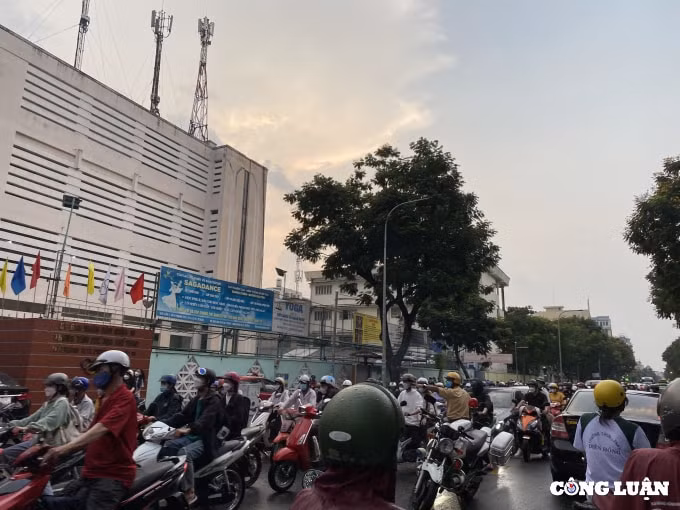 duong sa tp hcm ngap nang sau con mua lon hinh 11