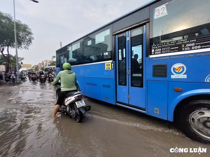 duong sa tp hcm ngap nang sau con mua lon hinh 5