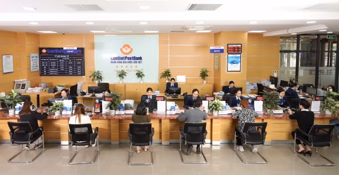 tin dung ban le tang truong an tuong giup ngan hang vung vang vuot qua dai dich covid 19 hinh 2