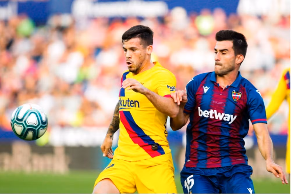 nhan dinh tran levante vs barcelona 2h ngay 11 4 hinh 1