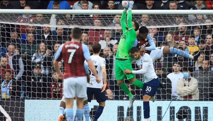man united va arsenal cung thua tottenham vuot len o cuoc dua top 4 hinh 9