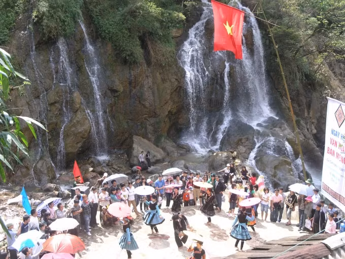 3 ngay nghi le lao cai don gan 80000 du khach doanh thu 261 ty dong hinh 1