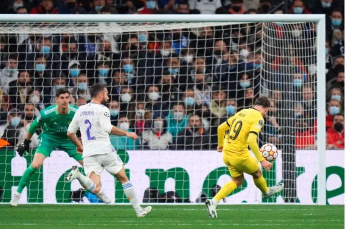 danh bai real 3 2 chelsea van bi loai khoi champions league hinh 1