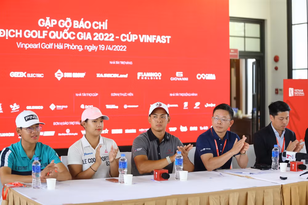 giai vo dich golf quoc gia 2022 tuyen thu golf viet nam chay da cho sea games 31 hinh 1