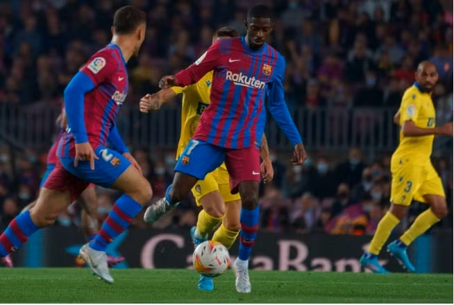 barca thua cay dang cadiz ngay tai san nha camp nou hinh 4
