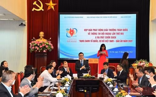phat dong giai thuong toan quoc ve thong tin doi ngoai lan thu viii hinh 1