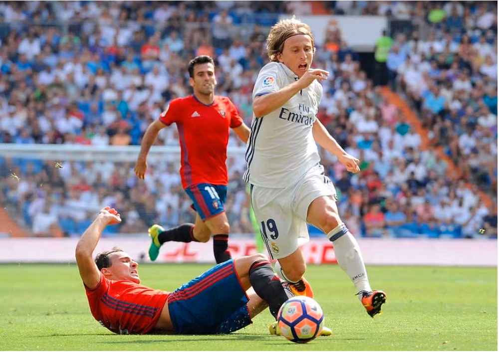 nhan dinh tran osasuna vs real madrid 2h30 ngay 21 4 hinh 2