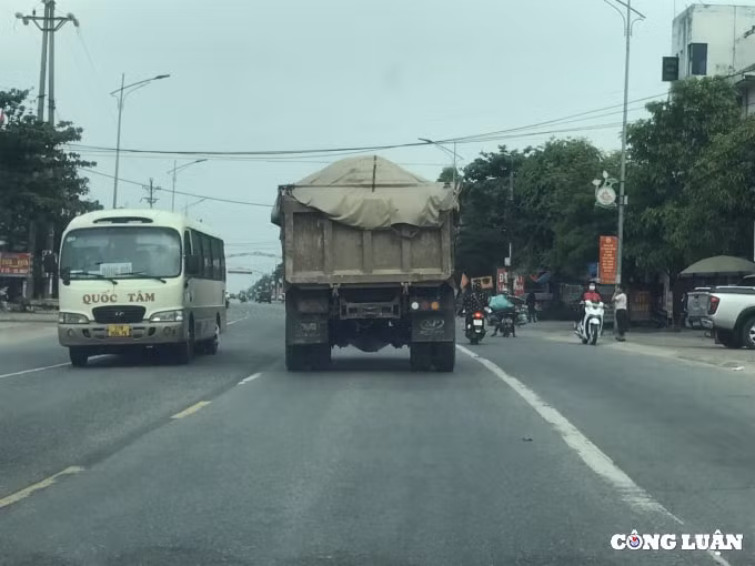 ha tinh nhuc nhoi tinh trang hung than dai nao tren cac tuyen pho tai thi xa ky anh hinh 16