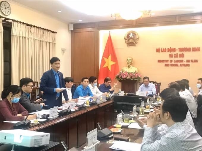 hoi dong tien luong chot phuong an tang luong toi thieu vung tu ngay 1 7 2022 voi muc 6 hinh 1