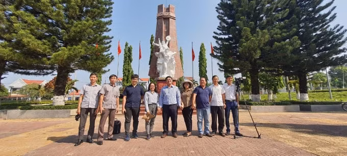 hoi nha bao tinh kon tum to chuc doan di thuc te sang tac hinh 2