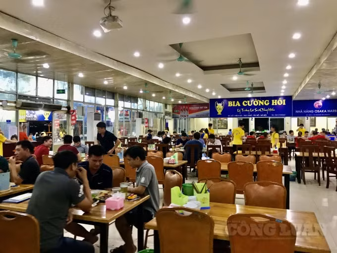 Những khuyến cáo về giãn cách, nhân viên đeo khẩu trang,...để phòng chống dịch bệnh không được thực hiện một cách nghiêm túc