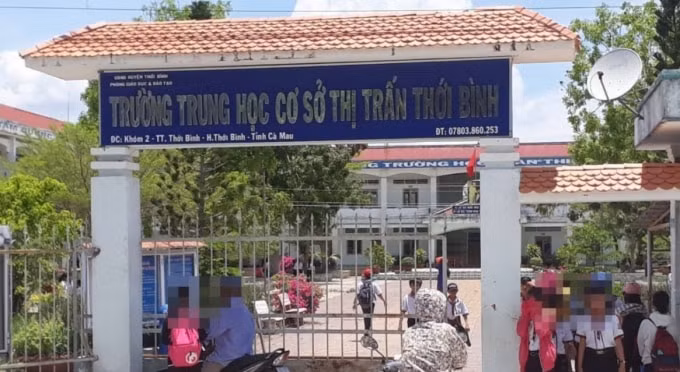 Trường THCS thị trấn Thới Bình, nơi ông Sơn công tác.