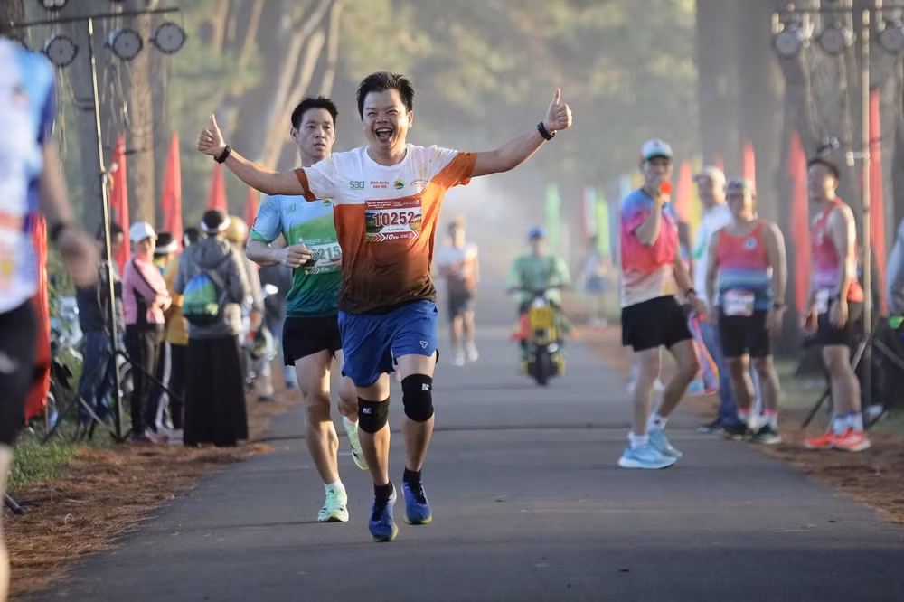 gia lai hon 1000 van dong vien danh thuc vung que chu pah thong qua giai half marathon 2024 hinh 6