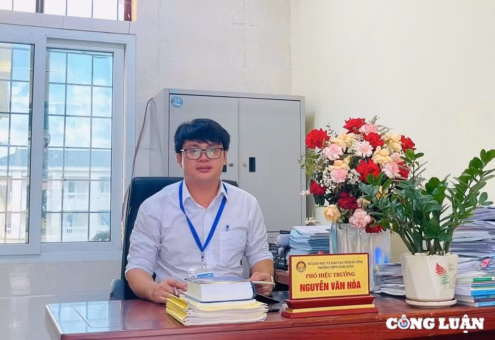 thay pho hieu truong tan tuy voi nghe khong ngung doi moi sang tao trong quan ly giang day hinh 2