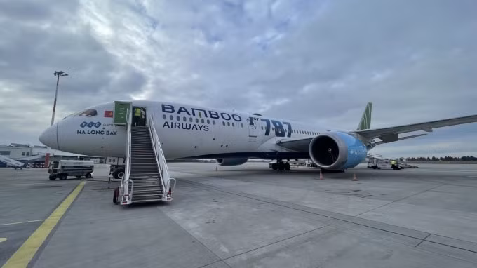 bamboo airways da dua 300 nguoi viet o ukraine ve nuoc an toan hinh 1