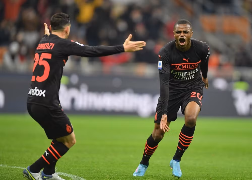 juventus va ac milan cung thang cuoc dua vo dich serie a tro lai nong bong hinh 2