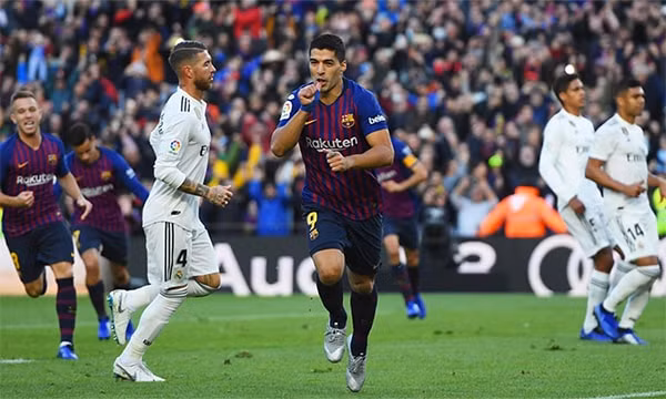 top 10 tran sieu kinh dien dang nho giua real vs barca hinh 3