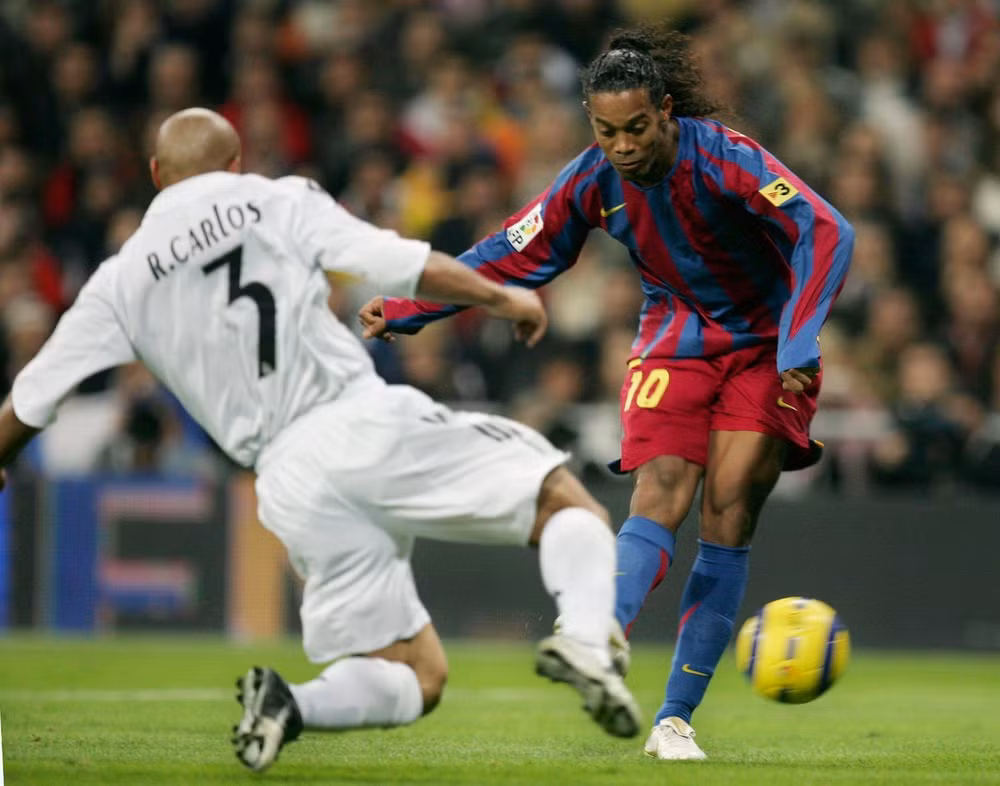 top 10 tran sieu kinh dien dang nho giua real vs barca hinh 2