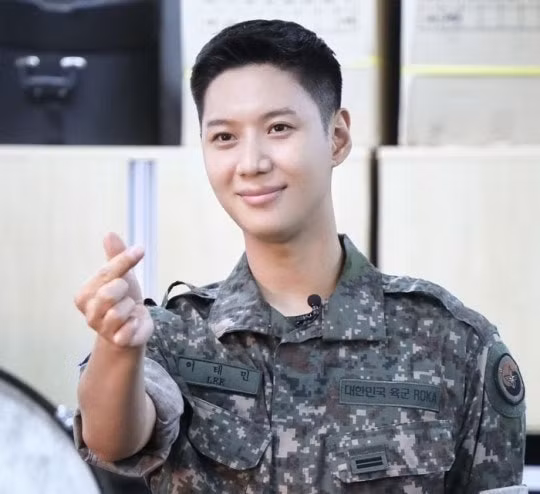 taemin shinee bi tram cam va roi loan lo au nghiem trong hinh 2
