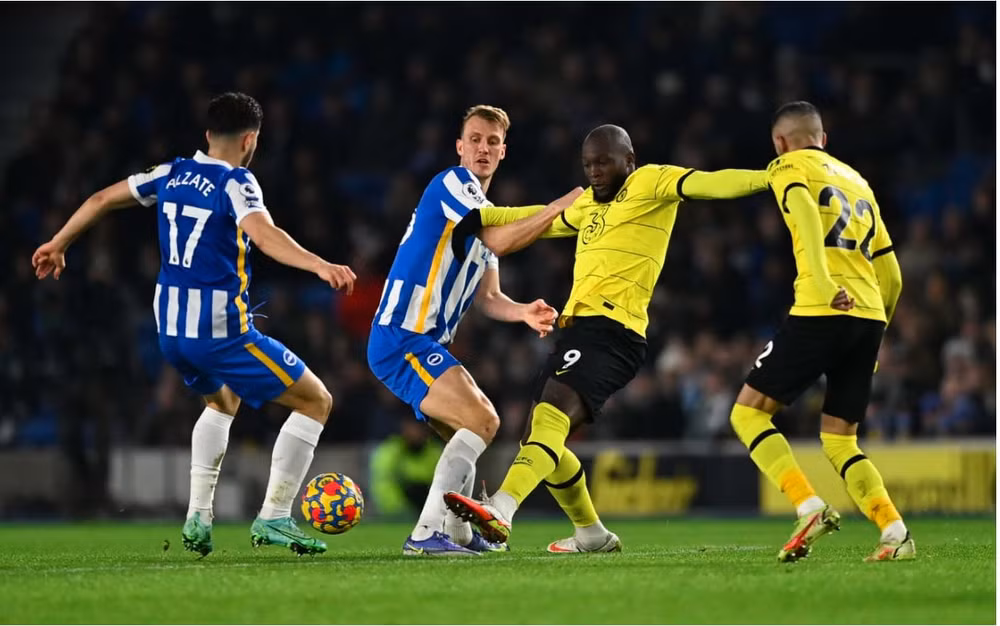 ziyech lap sieu pham chelsea van hoa that vong truoc brighton hinh 4