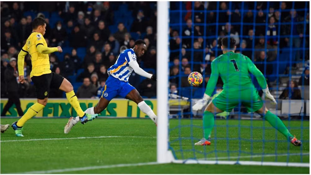ziyech lap sieu pham chelsea van hoa that vong truoc brighton hinh 2