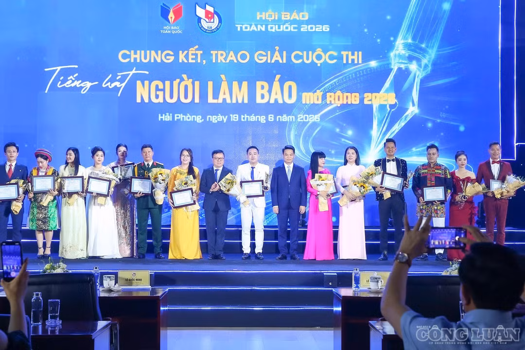 Niềm vui và cảm xúc của các thí sinh đoạt giải cao tại Cuộc thi 'Tiếng hát Người làm báo 2026'