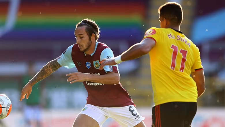 nhan dinh tran burnley vs watford 1h ngay 6 2 hinh 1