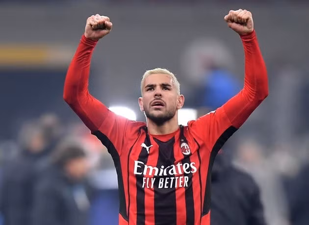 giroud lap cu dup trong 3 phut ac milan ha inter day kich tinh hinh 8