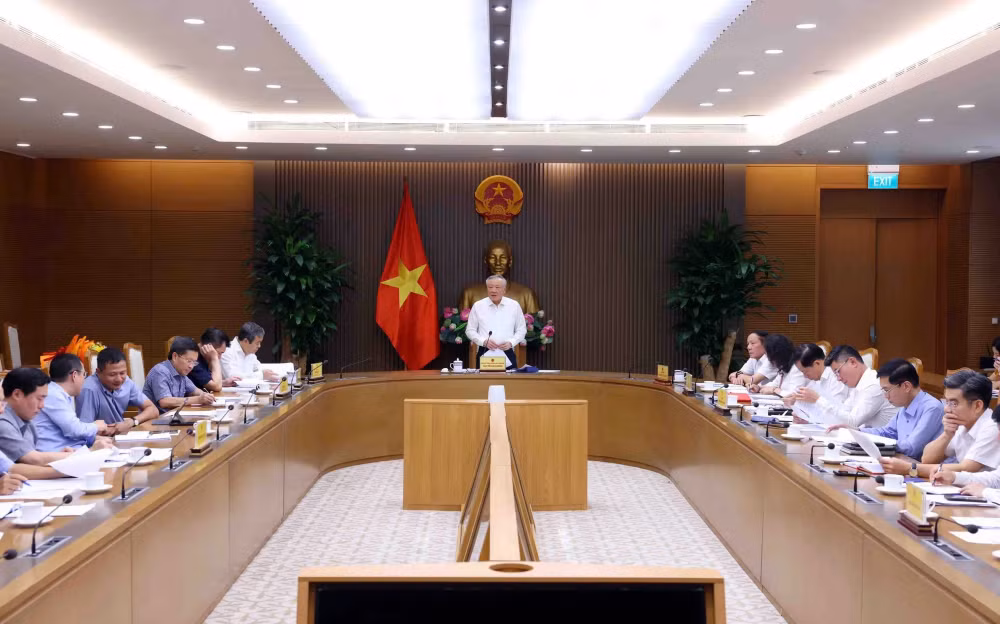 Sắc sảo trong đấu tranh, phản bác các quan điểm, sai trái thù địch trong tình hình mới- Ảnh 2.