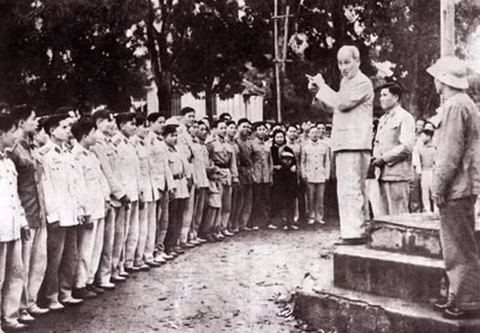 bac-ho-huan-thi-cho-cong-an.jpg
