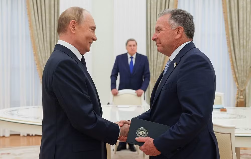 Tổng thống Nga Vladimir Putin và Đặc phái viên Tổng thống Hoa Kỳ Steve Witkoff Gavriil Grigorov/Văn phòng Báo chí và Thông tin Tổng thống Nga/TASS