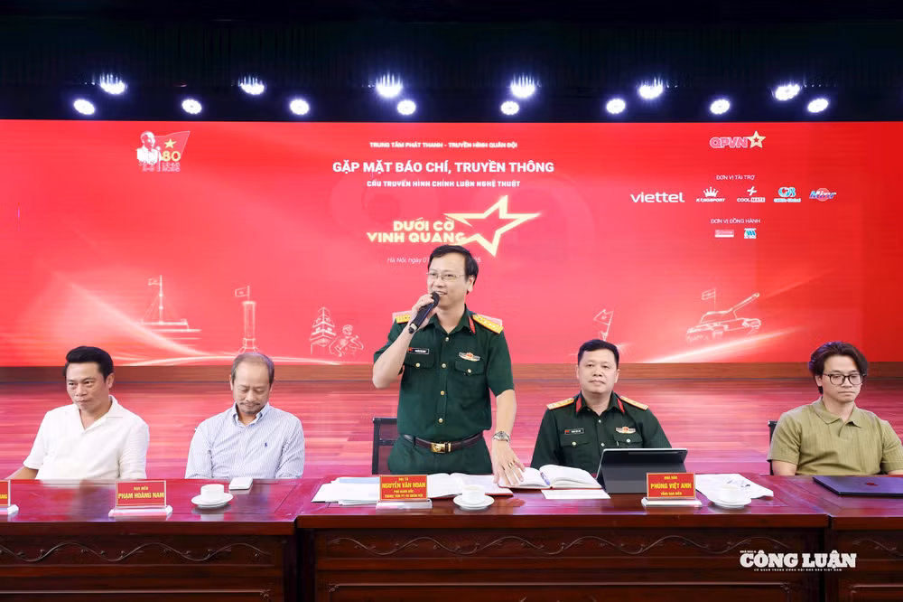 Đại tá Nguyễn Văn Hoan, Phó Giám đốc Trung tâm Phát thanh - Truyền hình Quân đội chia sẻ tại sự kiện