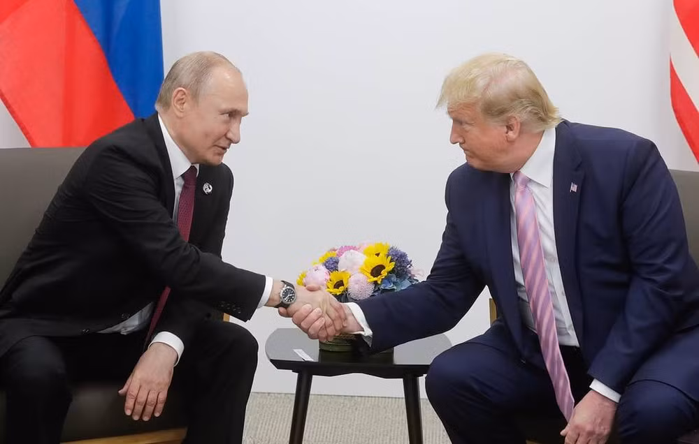 Tổng thống Nga Vladimir Putin và Tổng thống Hoa Kỳ Donald Trump Mikhail Metzel/TASS, lưu trữ