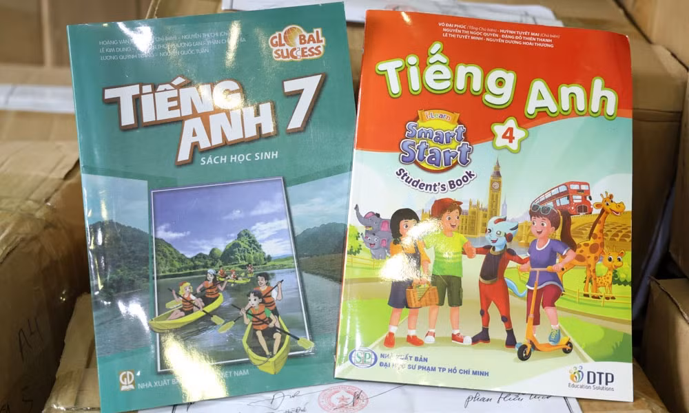 Một số loại sách giả do các đối tượng sản xuất.