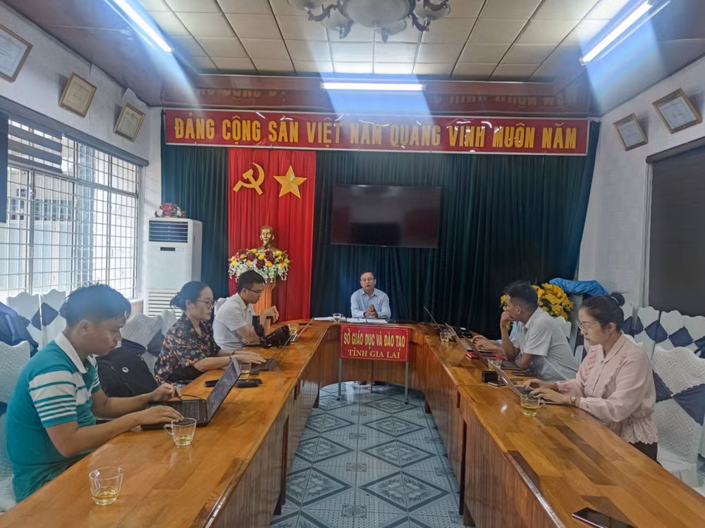 de thi van vao lop 10 truong chuyen o gia lai co sai nhung khong to chuc thi lai hinh 1