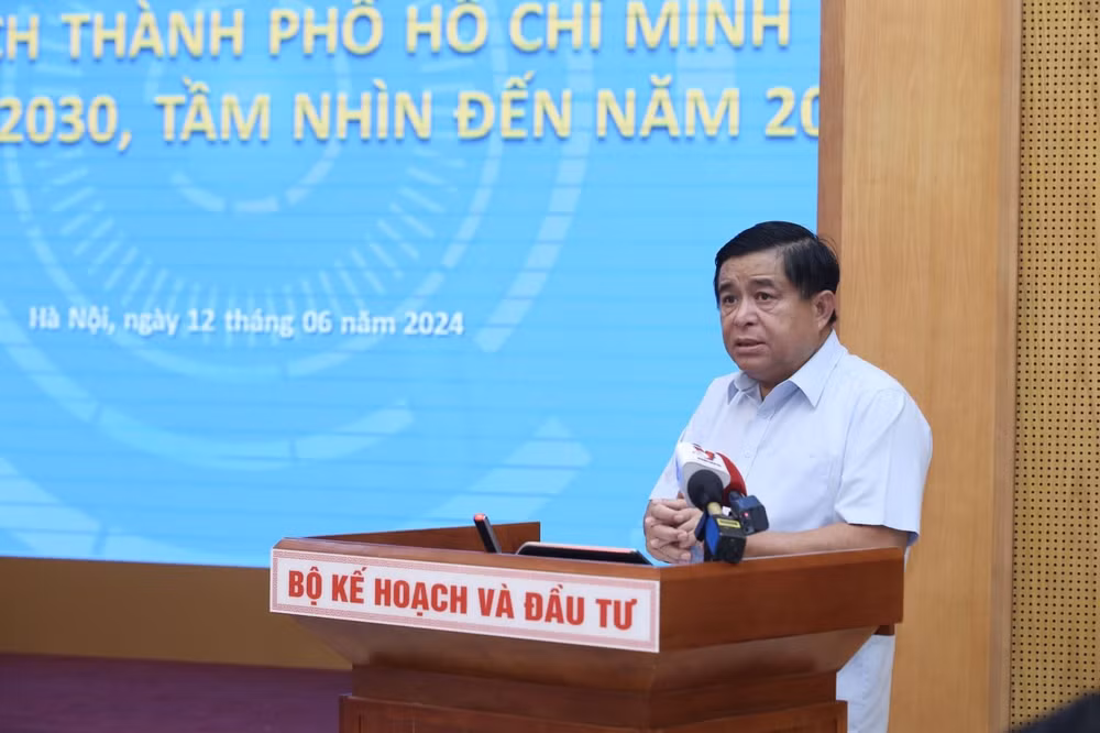 dien tich tp hcm chi chiem 06 ca nuoc nhung gdp gop toi 20 hinh 2