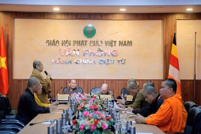 ban thuong truc hoi dong tri su giao hoi phat giao viet nam ky luat thuong toa thich chan quang hinh 1