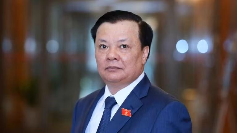 bo chinh tri dong y de ong dinh tien dung thoi giu chuc bi thu thanh uy ha noi hinh 1