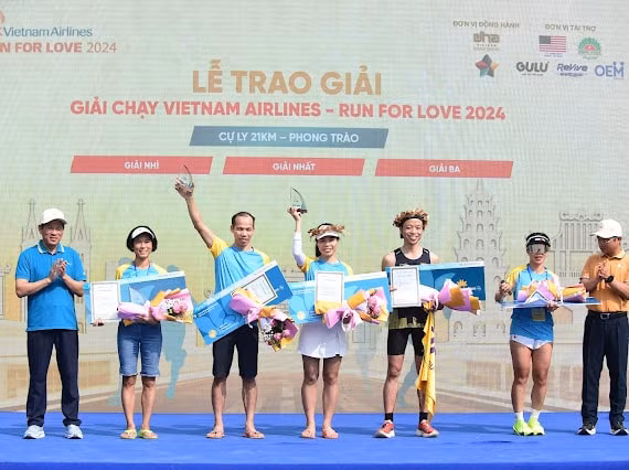 vietnam airlines to chuc thanh cong giai chay run for love 2024 hinh 13