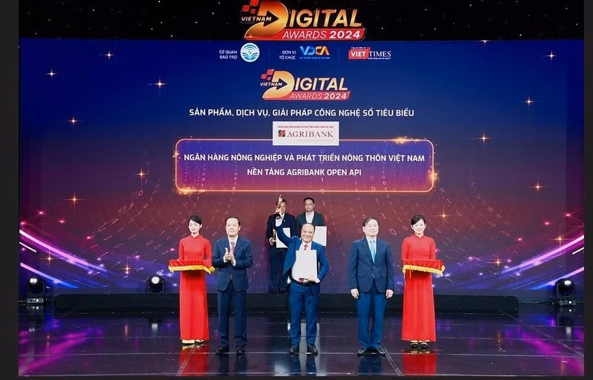 agribank cung nganh ngan hang dong gop tich cuc vao qua trinh chuyen doi so quoc gia hinh 4